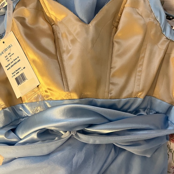 NWT | Sherri Hill Gown!!! - Picture 7 of 15